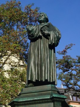 luther-01.jpg